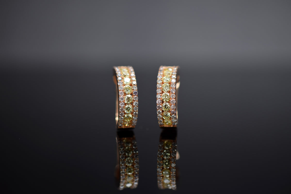 Diamantcreolen mit Diamantbesatz aus 14 kt. Rotgold