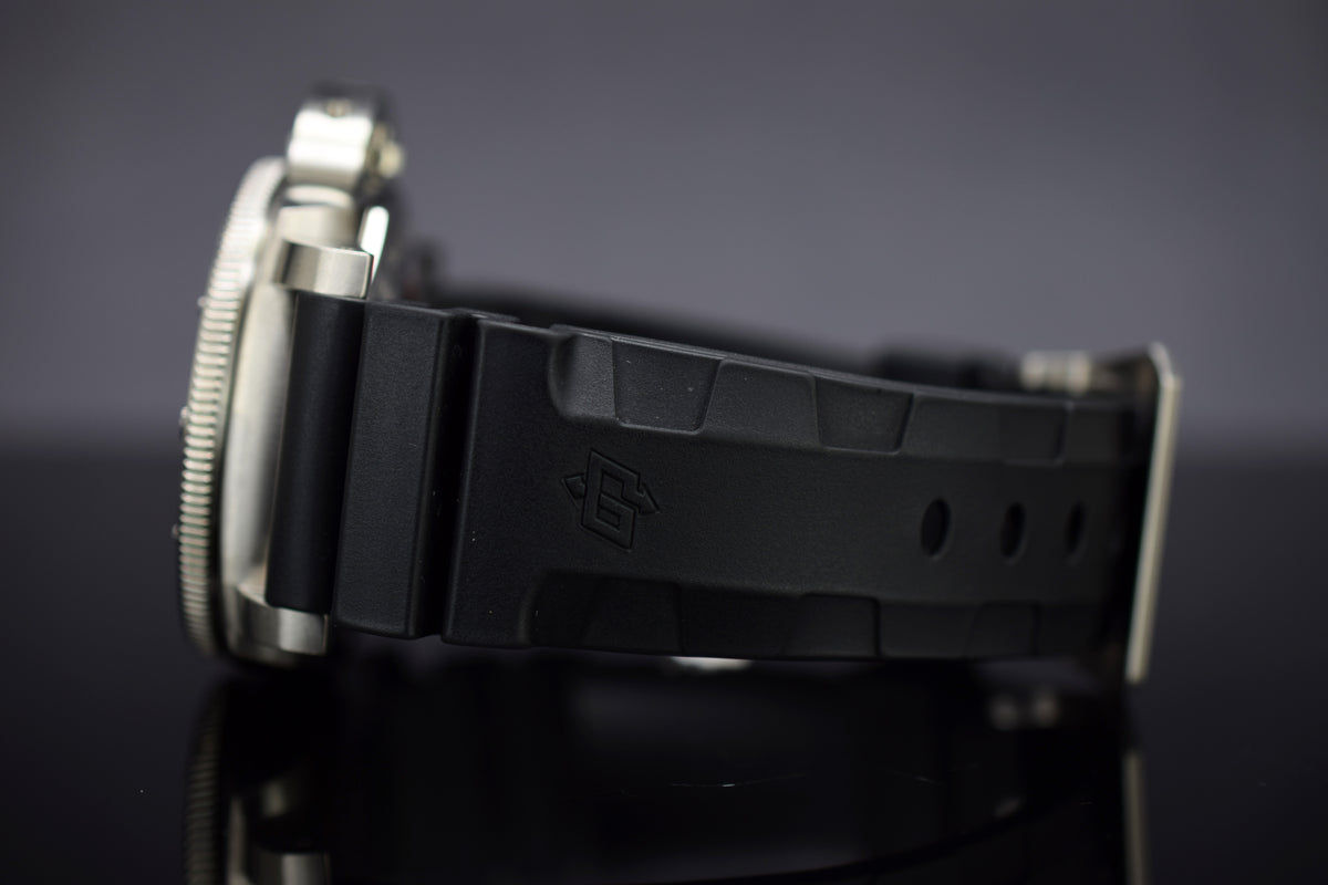 Panerai Luminor Submersible 1950 3 Days GMT Automatic Titanio - Aus 2016