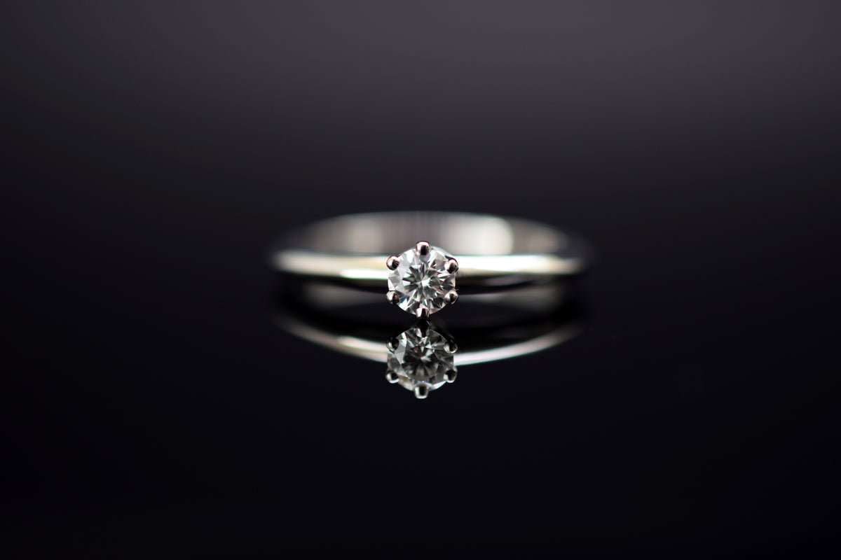 Tiffany &amp; Co. Diamantring -  0,18ct. - Ringgröße 51