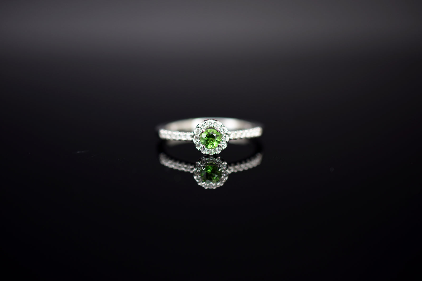 Bella Luce Diamanting mit einem Turmalin aus 585er Weißgold - Ringgröße 54