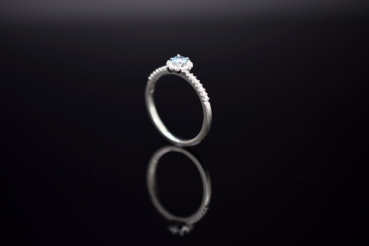 Bella Luce Diamanting mit einem Aquamarin aus 585er Weißgold - Ringgröße 54