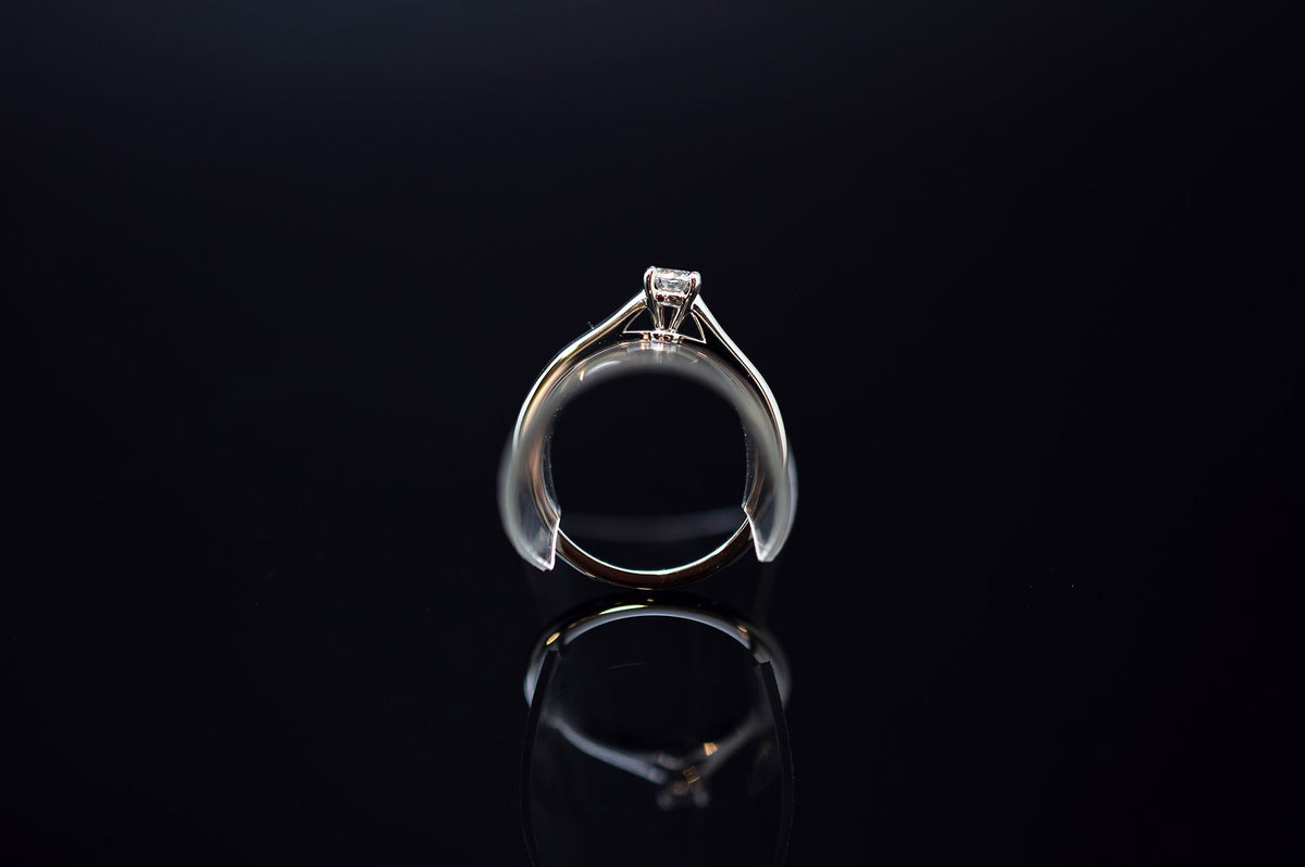 Cartier Solitär Verlobungsring -  0,23ct. - 950er Platin Ringgröße 50