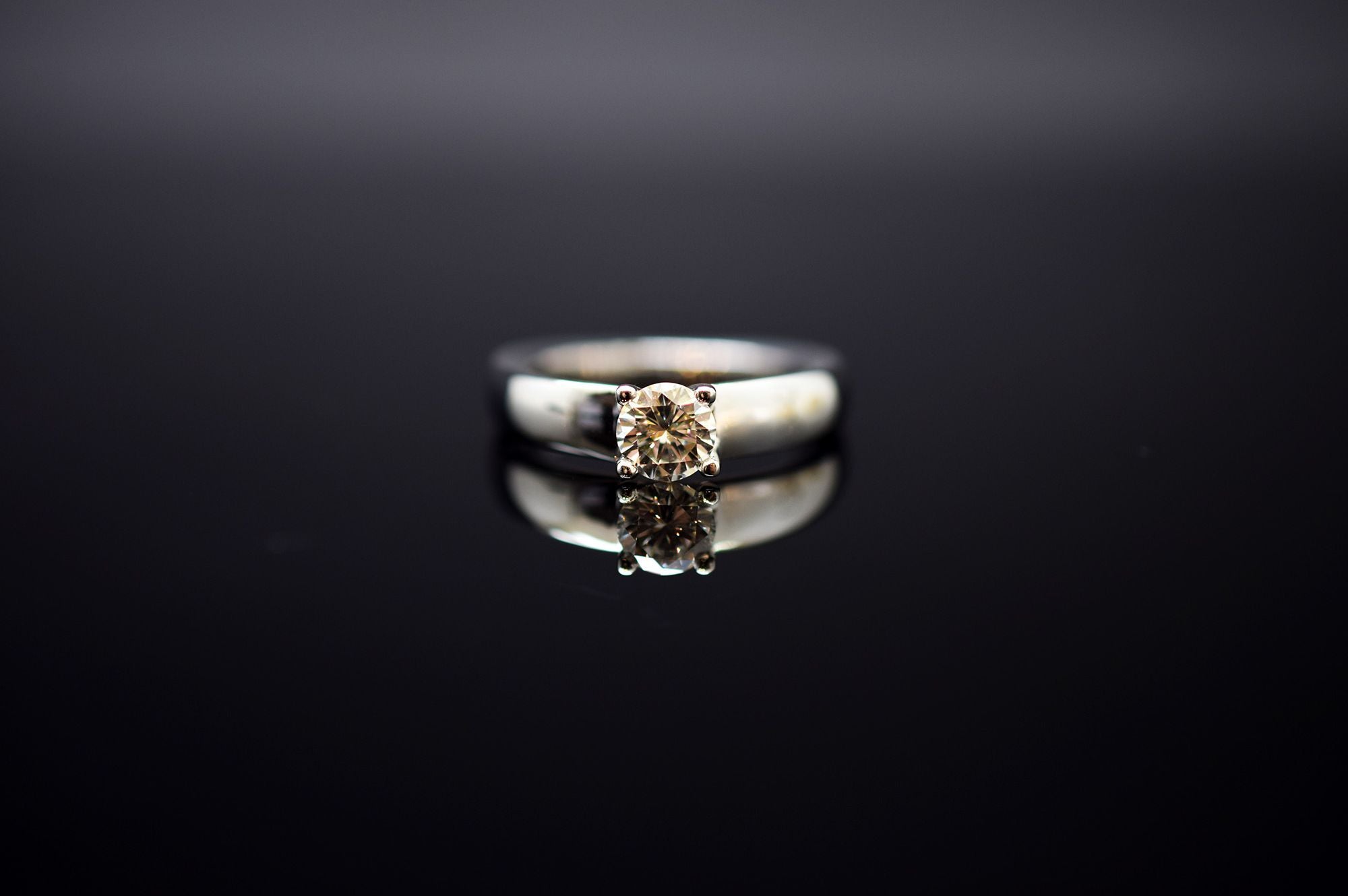 Diamantring aus 585er Weißgold - Ringgröße 53