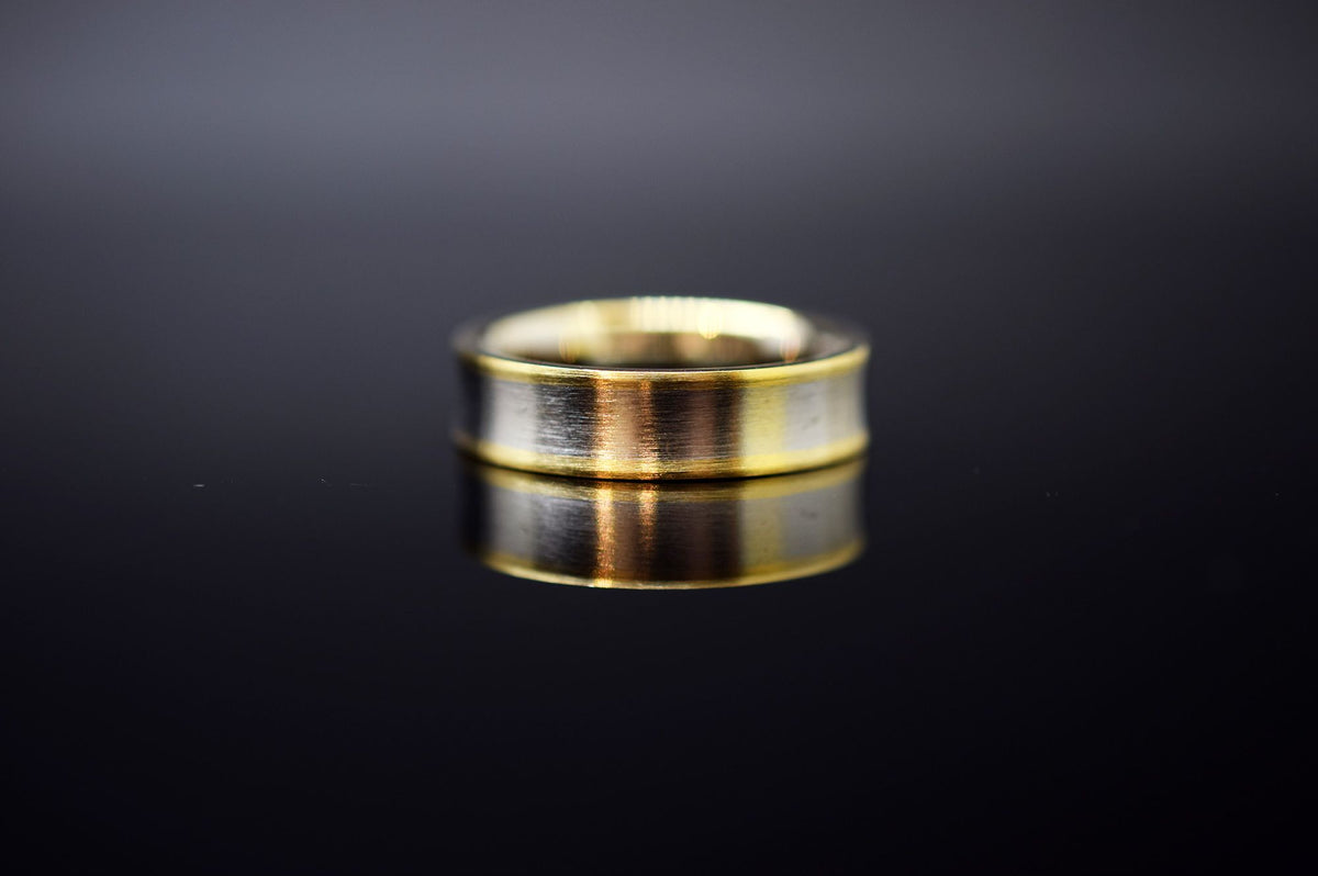 Trauringe - 585er Weiß- und Gelbgold - 0.035 ct. Diamant - Modell M008