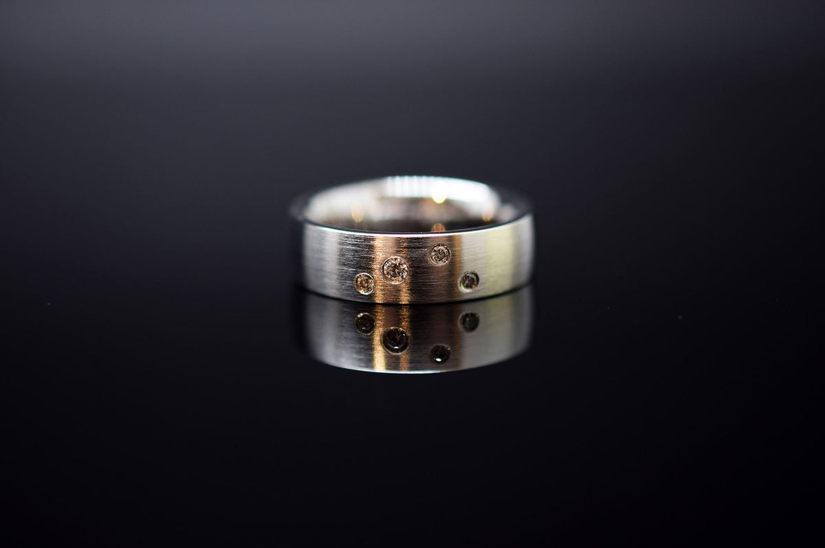 Trauringe - 585er Weißgold - 0.095 ct. Diamanten - Modell M004